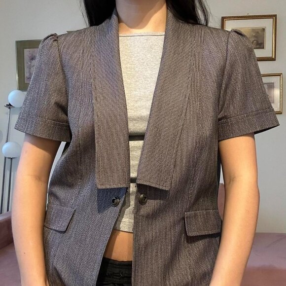 Shortsleeved 90s Office Chic Blazer - Picture 2 of 5